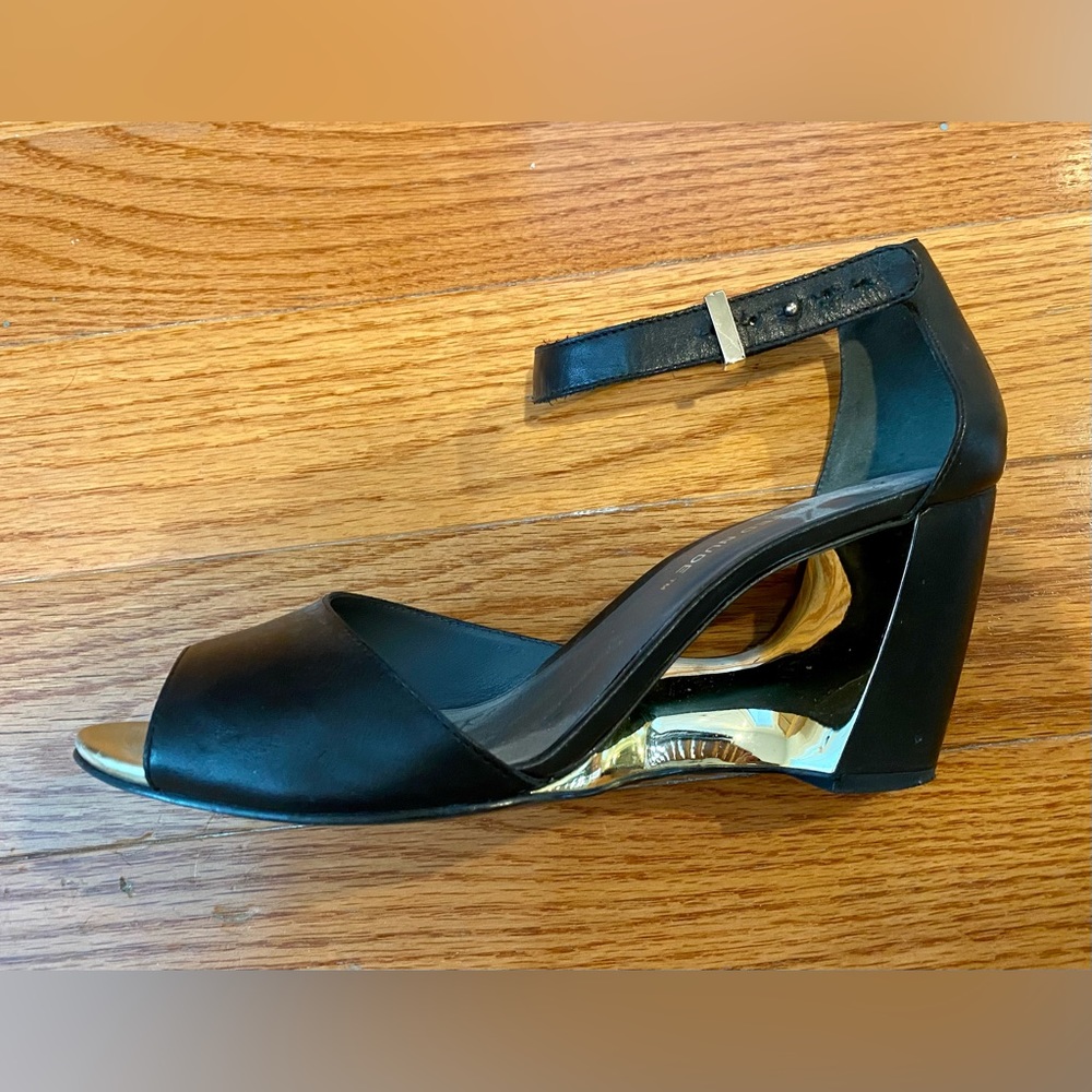 United Nude Sandals with architectural heel. Size 40.